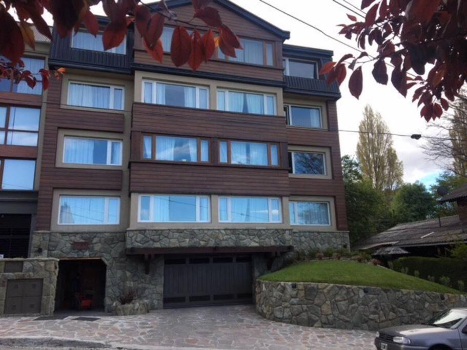 Apartamento Centrico, Ideal P/ Pareja De Viajeros Apartment San Carlos de Bariloche Luaran gambar